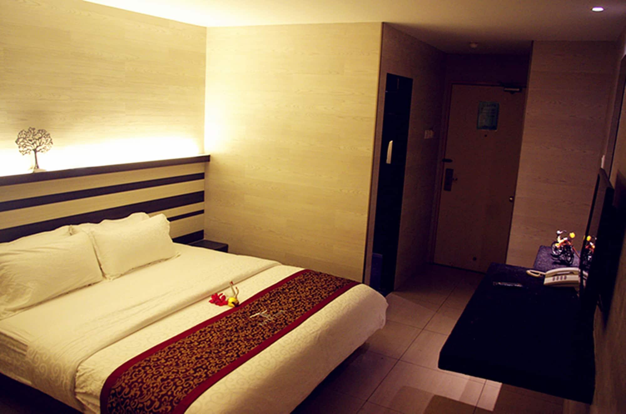Hotel Time Johor Bahru Esterno foto