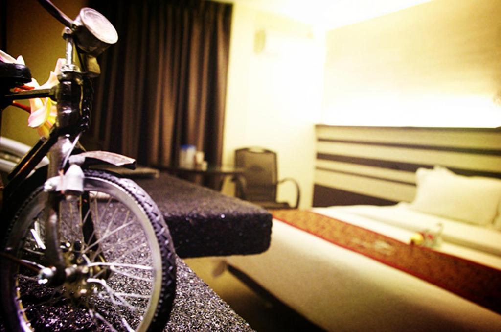 Hotel Time Johor Bahru Esterno foto
